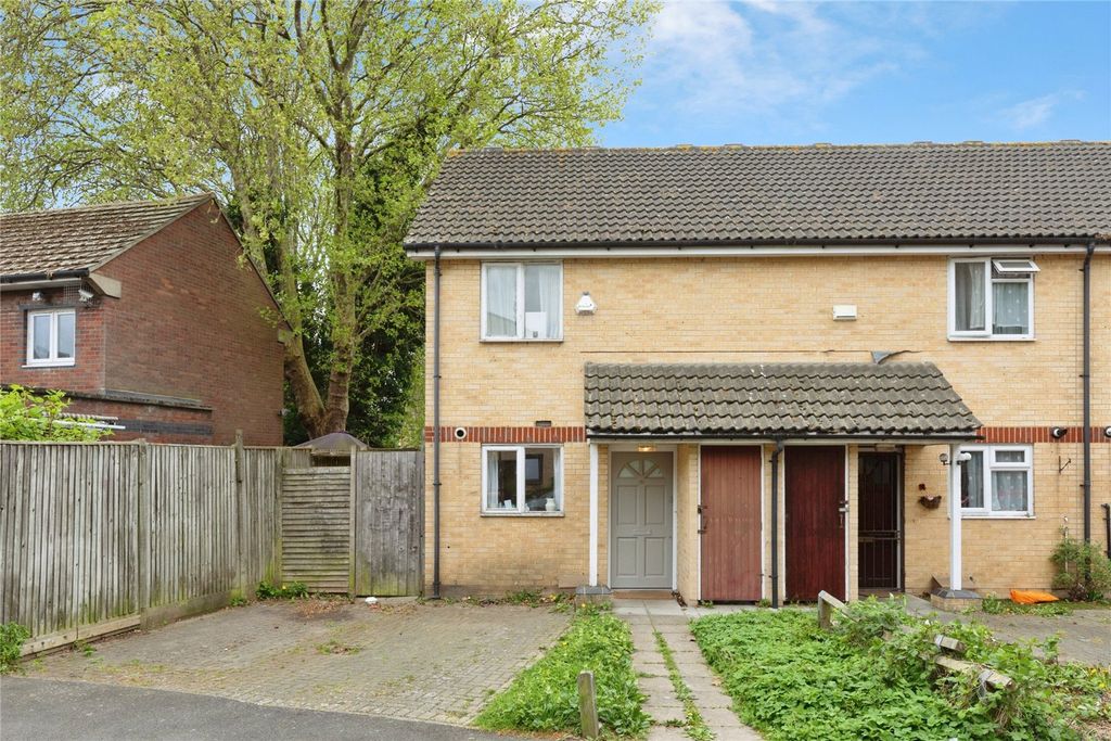 Property photo 2 of 15 Picture No. 12