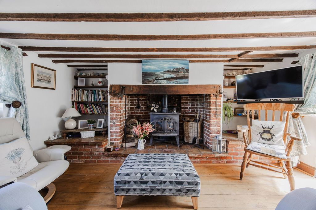 Property photo 3 of 22