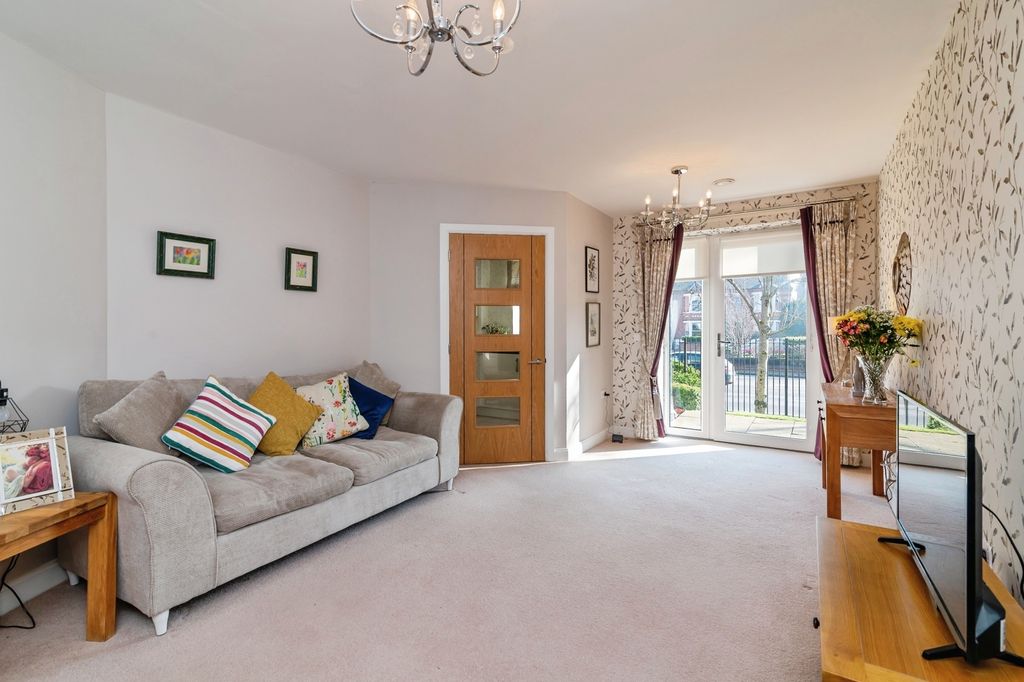 Property photo 2 of 19 Pbox-Img.Jpg