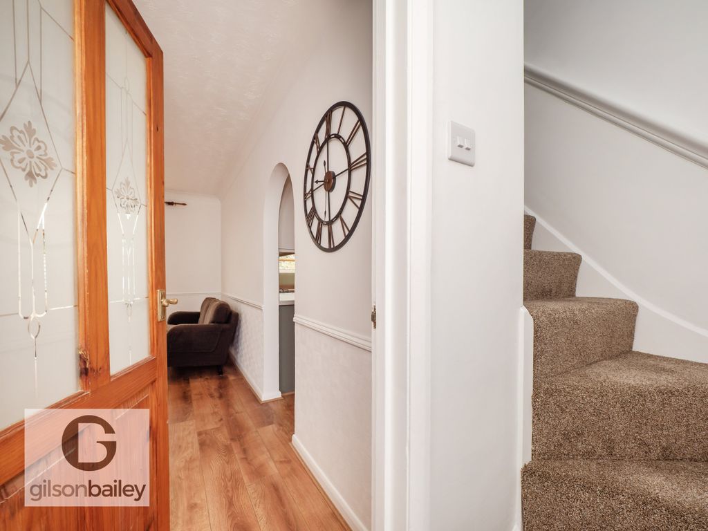 Property photo 2 of 20 20-14Earlhamgrove-40