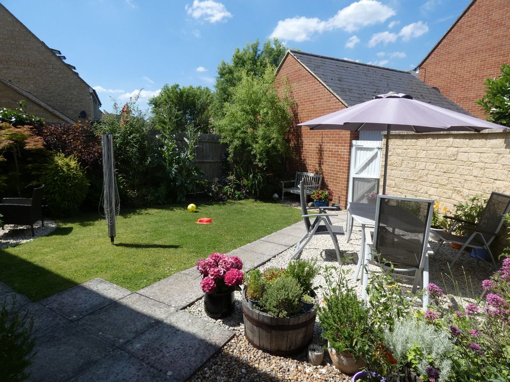 Property photo 2 of 19