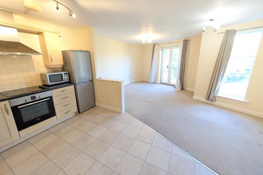 Property photo 3 of 8