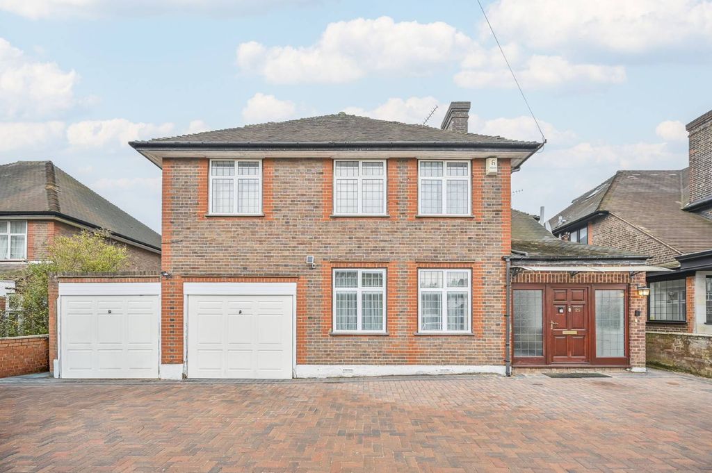 Property photo 1 of 12