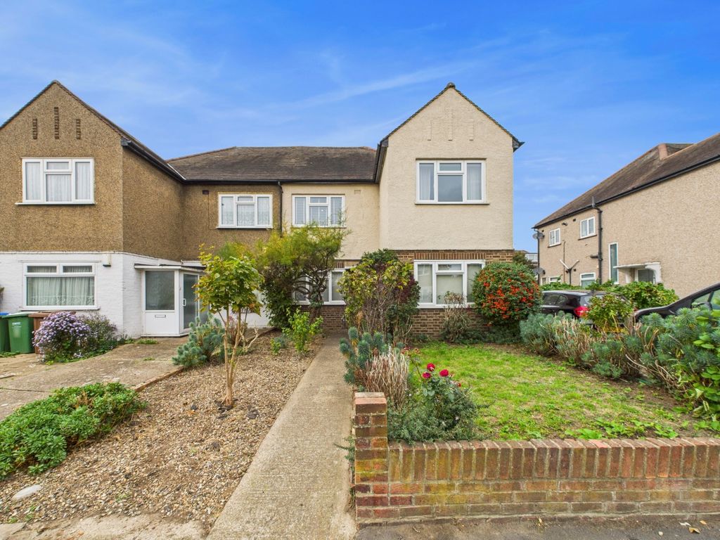 Property photo 1 of 34 4554581