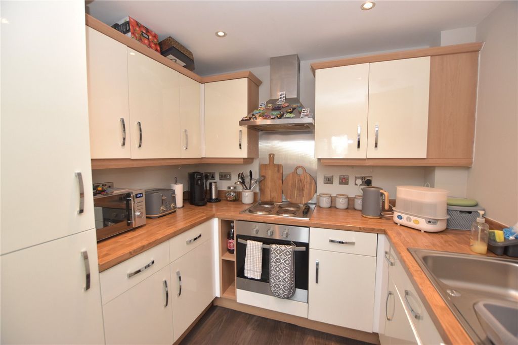 Property photo 3 of 13 Picture No. 04