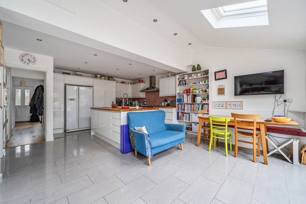 Property photo 2 of 21 Picture No. 03