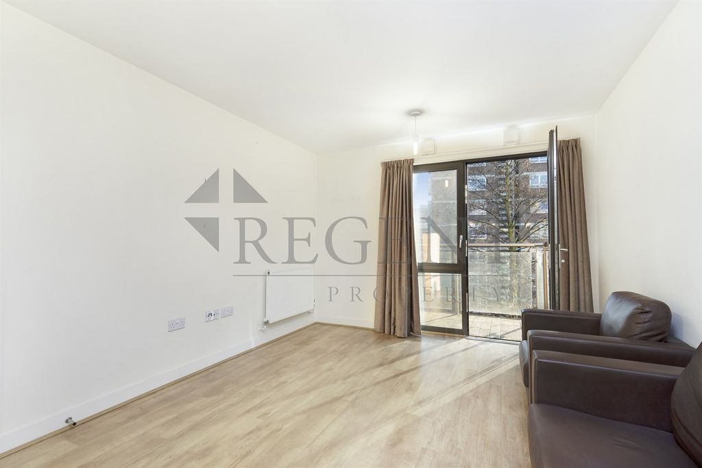 Property photo 1 of 7 (Main)