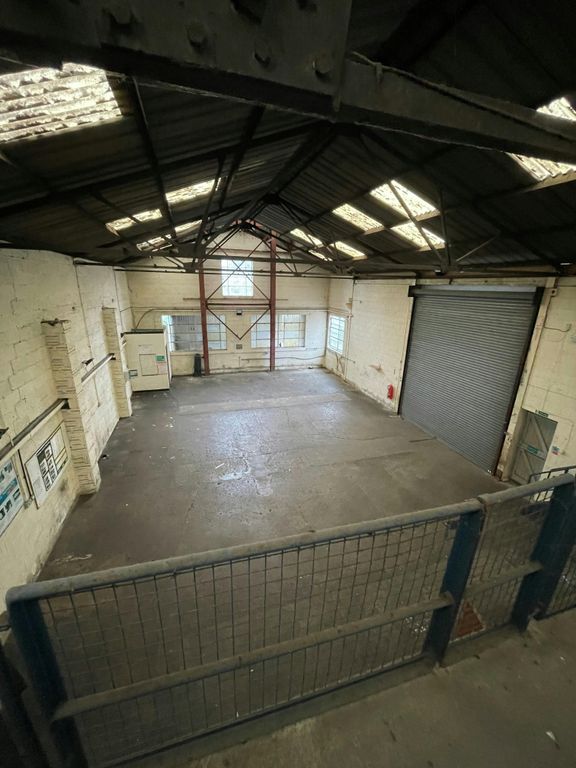 Property photo 2 of 3 Bath Internal Photo.Jpg