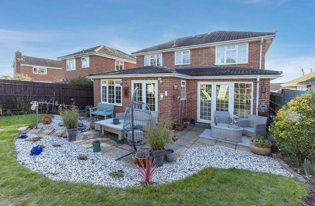 Property photo 2 of 26