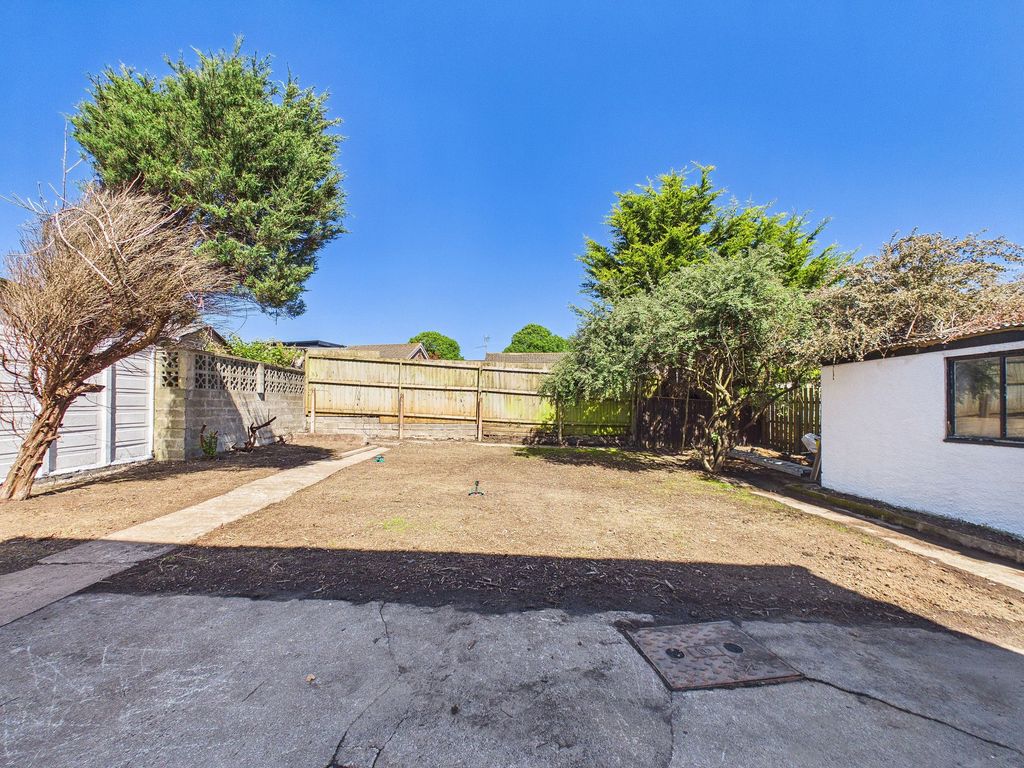 Property photo 3 of 20