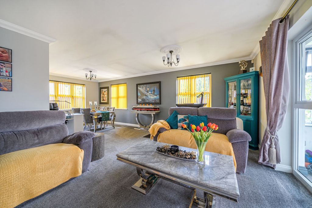 Property photo 2 of 28 6A2c21Cbd6552-1479202 (19)-1