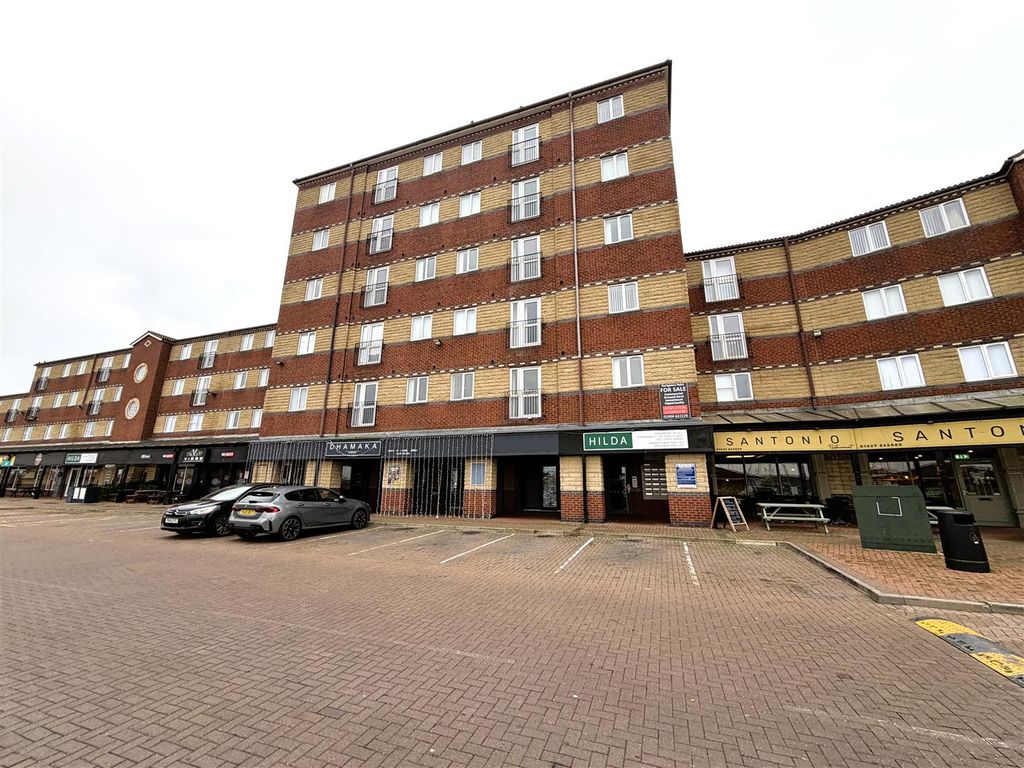 Property photo 1 of 12 External