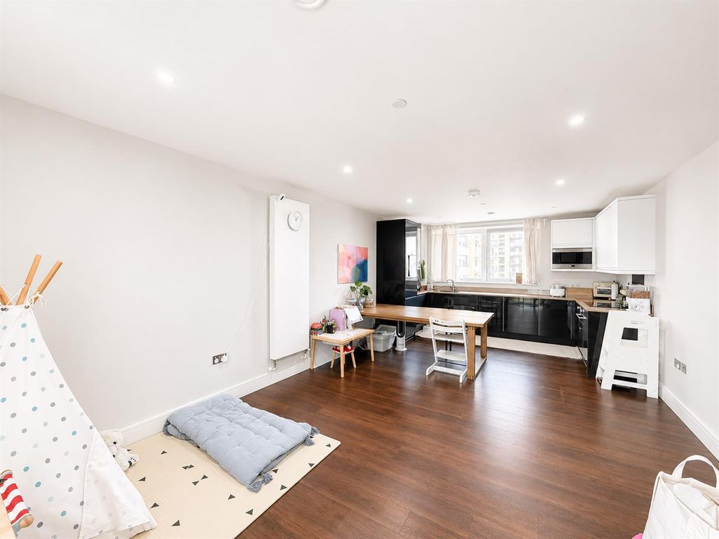 Property photo 3 of 12 Reception Room/ Kitchen
