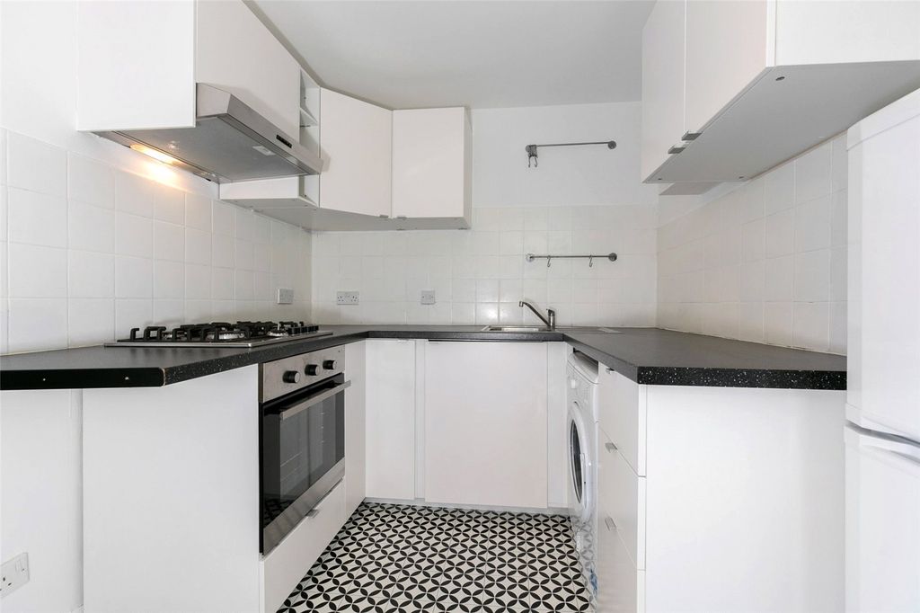 Property photo 2 of 7 2