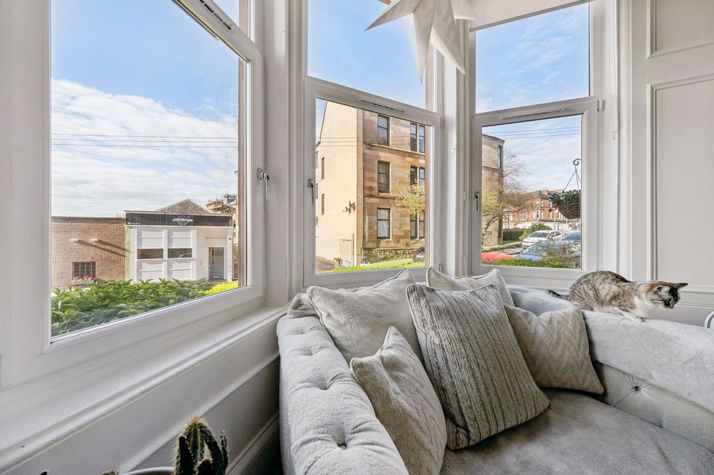 Property photo 3 of 25