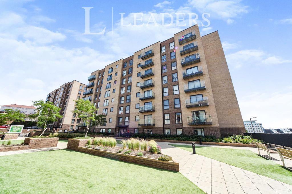 Property photo 1 of 13 1