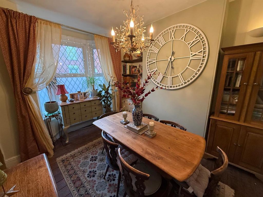 Property photo 3 of 25