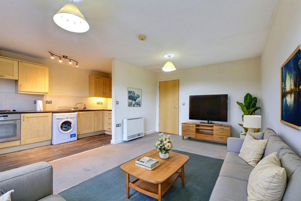 Property photo 3 of 6