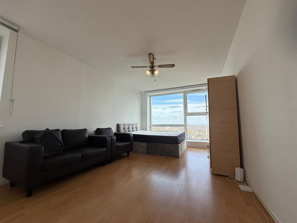 Property photo 2 of 12 Whatsapp Image 2026-04-17 At 15.16.53 (3).Jpeg