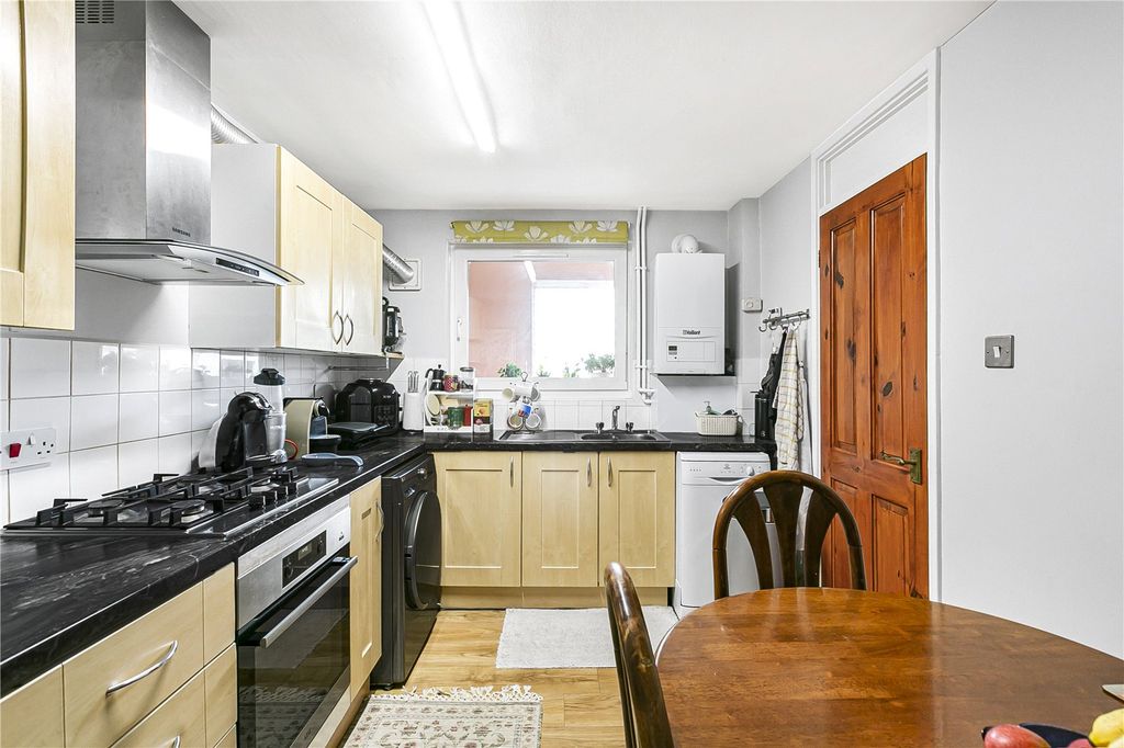 Property photo 3 of 13 Kitchen