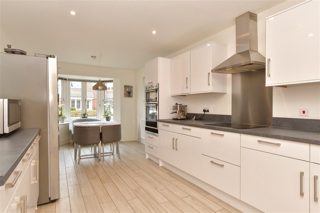 Property photo 1 of 16 Kitchen/ Breakfast Room
