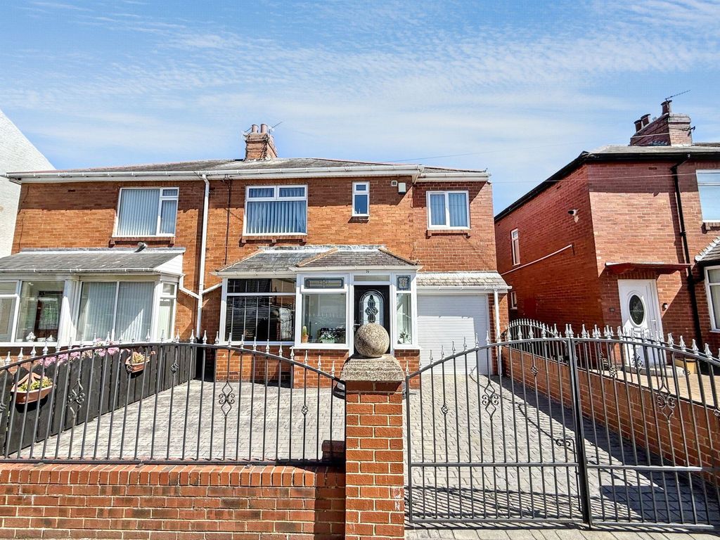 Property photo 1 of 20