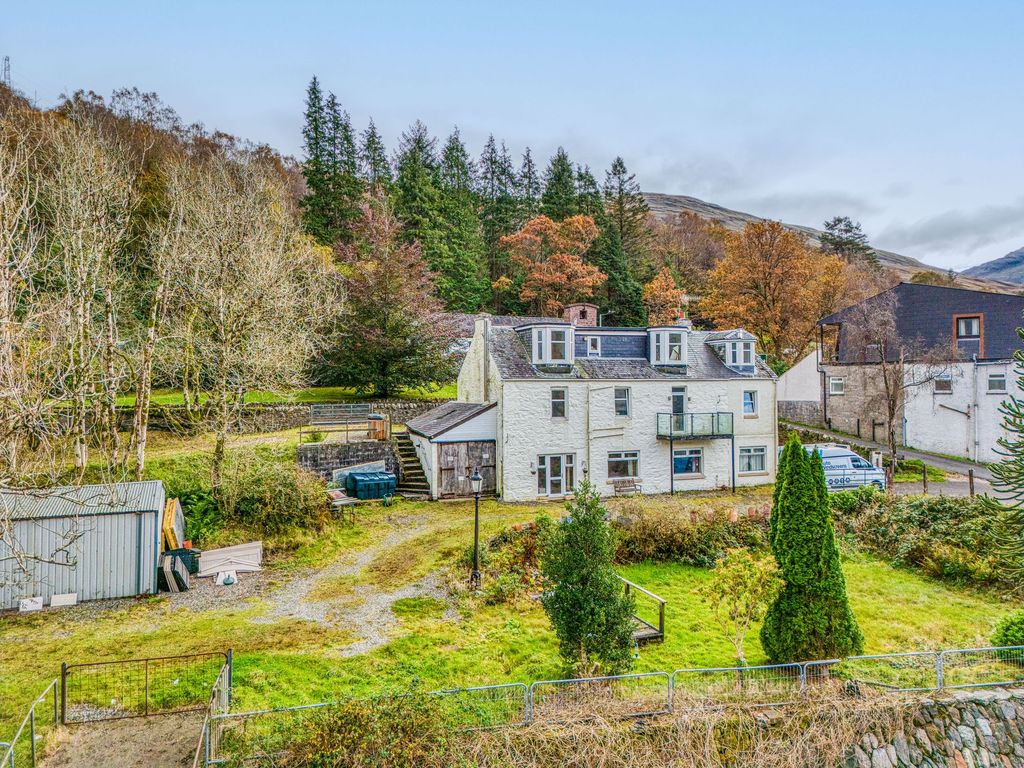 Property photo 2 of 36