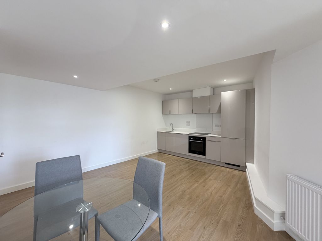 Property photo 1 of 8 1 Bedroom Flat For Rent