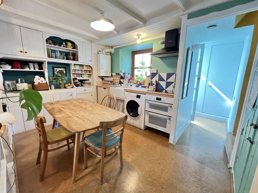 Property photo 3 of 10 Gallery