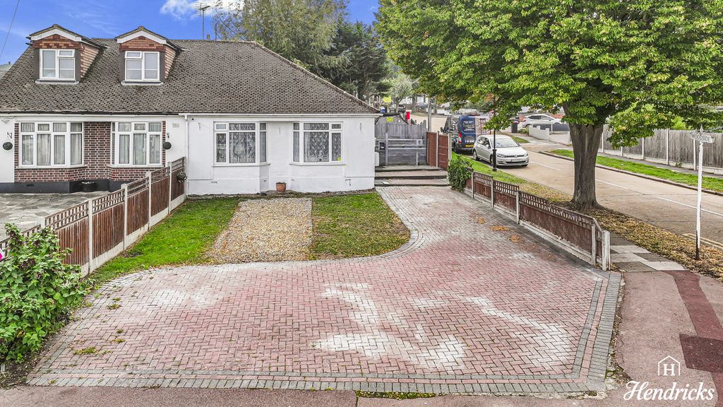 Property photo 1 of 31