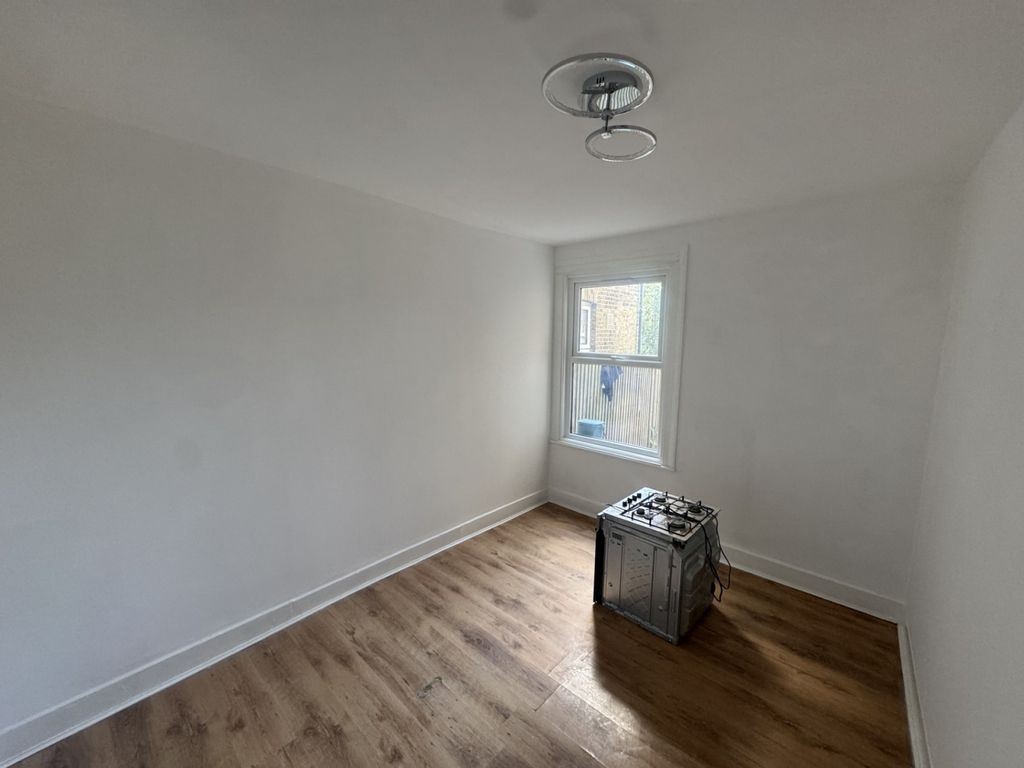Property photo 3 of 10 Gallery