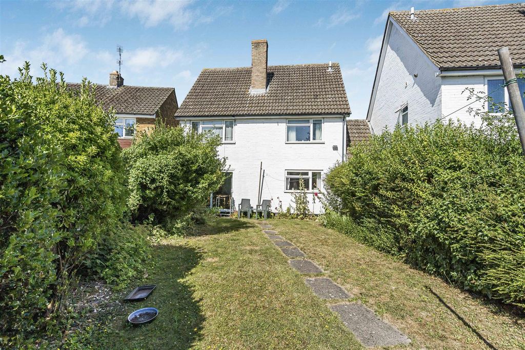Property photo 2 of 15 11_86640.Jpg