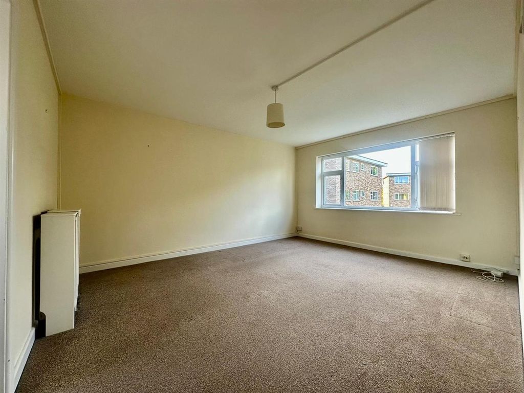 Property photo 3 of 10 Whatsapp Image 2025-10-30 At 12.32.13_0921Bfb5.Jpg