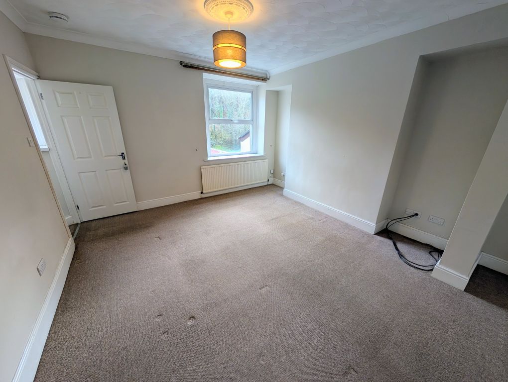 Property photo 2 of 11 Pxl_20260113_143045832~2