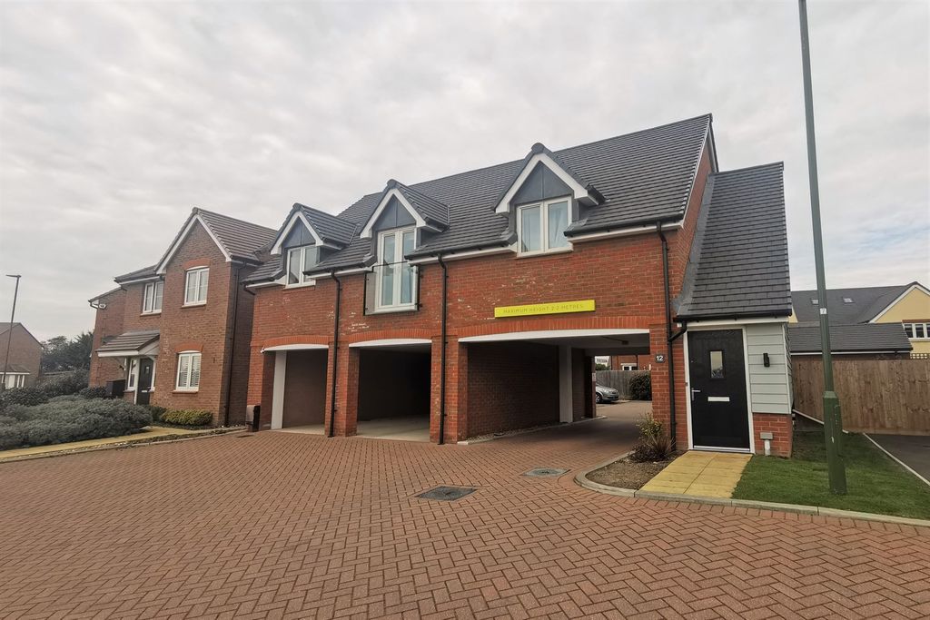 Property photo 1 of 9 (Main)