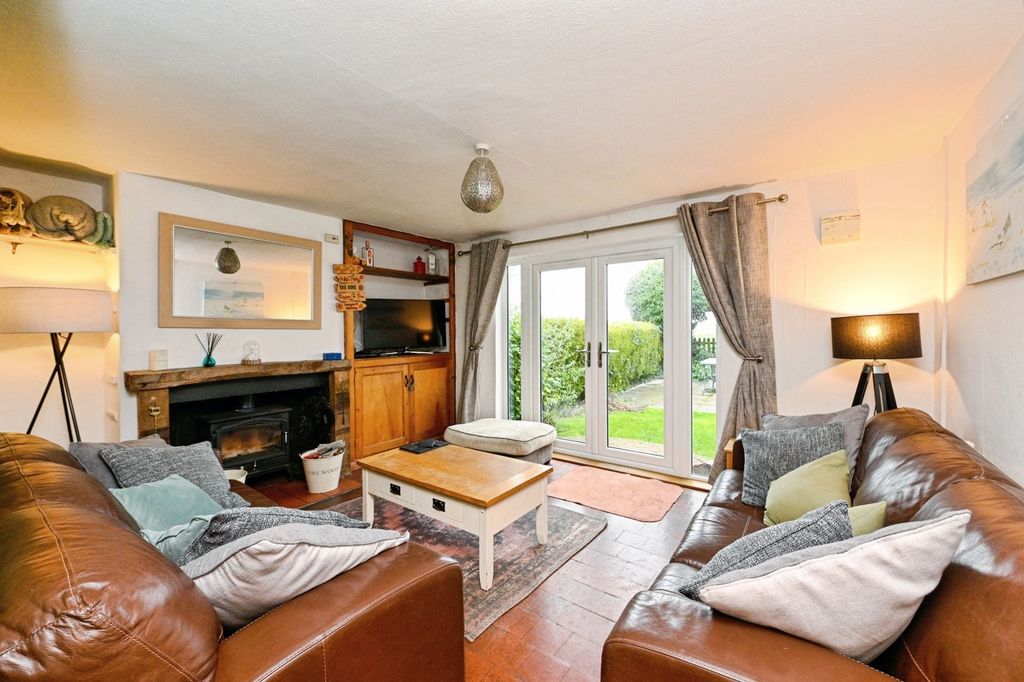 Property photo 2 of 23 Pbox-Img.Jpg