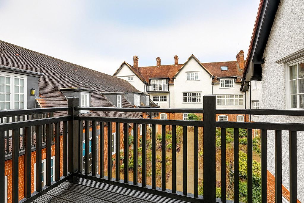 Property photo 2 of 17 Balcony.Jpg