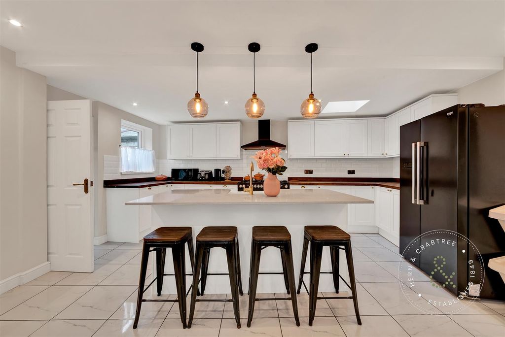 Property photo 1 of 45 Paget-Street-28.Jpg