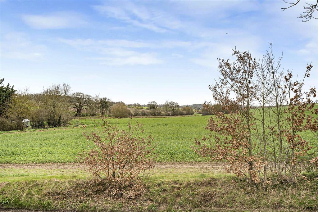 Property photo 2 of 25 5_76607.Jpg