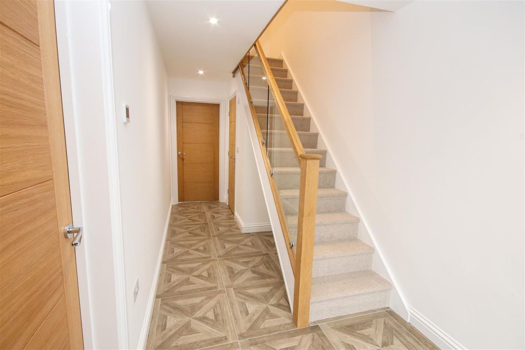 Property photo 3 of 22 Img_9453.Jpg