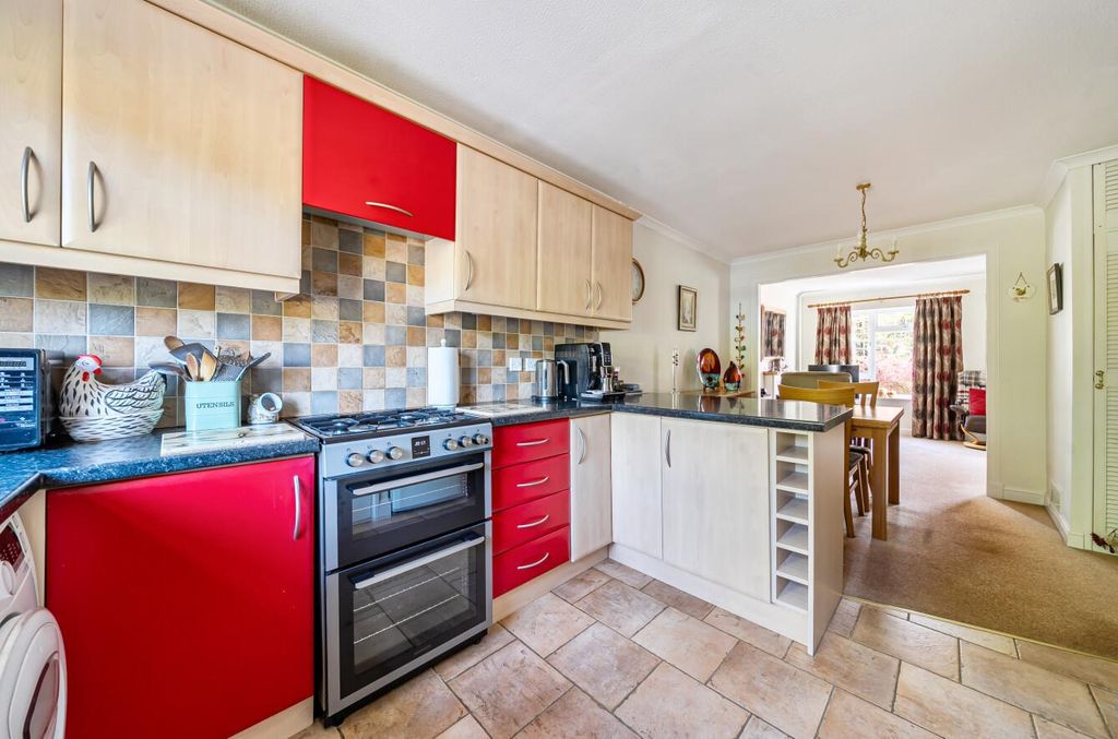 Property photo 3 of 17 Cambridge Drive 17 (3).Jpg