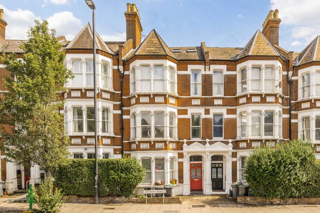 Property photo 1 of 6