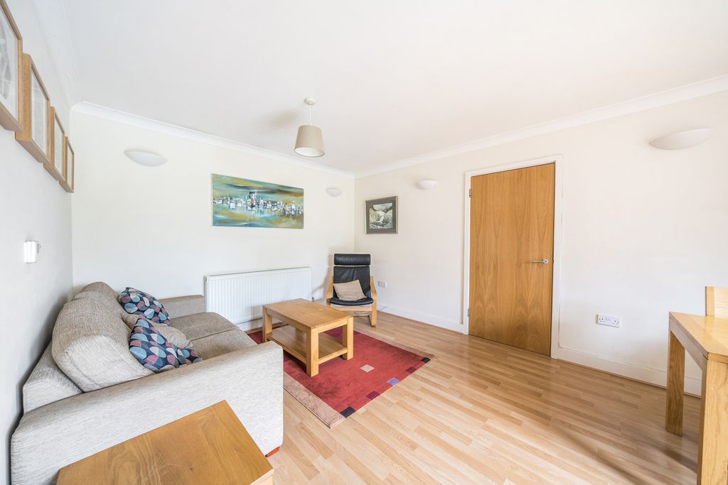 Property photo 2 of 15 1333824-6-6890839...