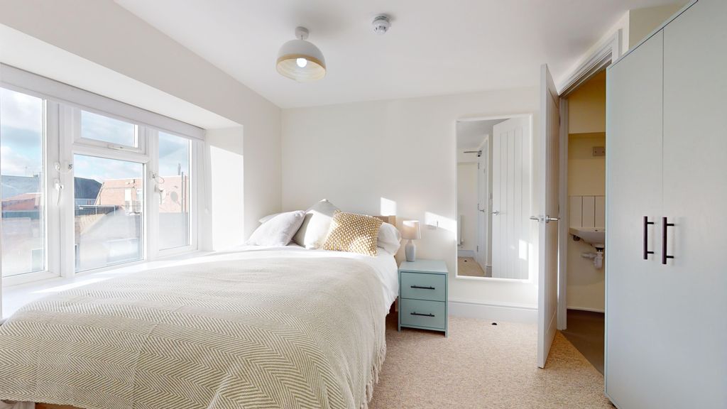 Property photo 1 of 7 Flat 1 Room 6A