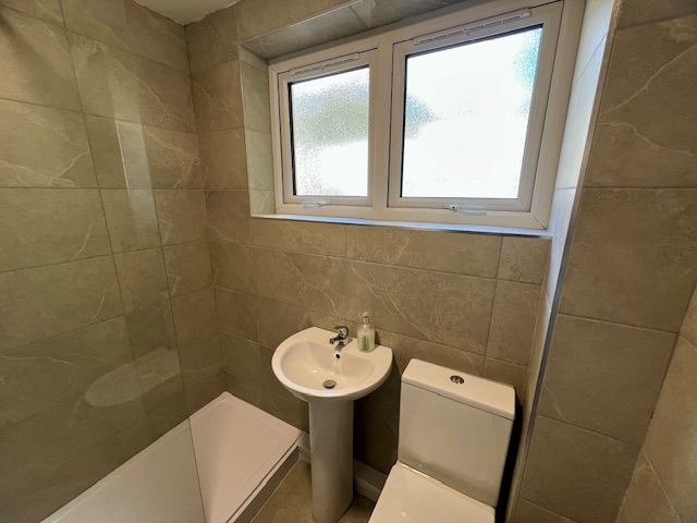 Property photo 3 of 8 Bathroom
