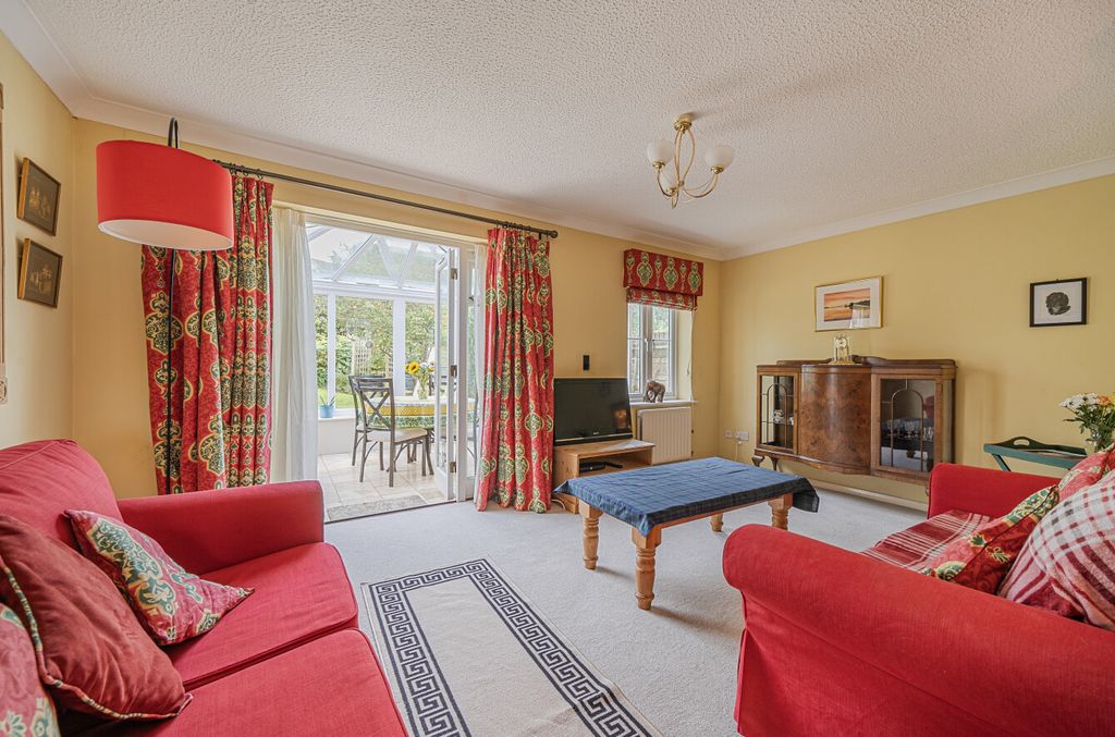 Property photo 3 of 31 1347021-15-68c065...