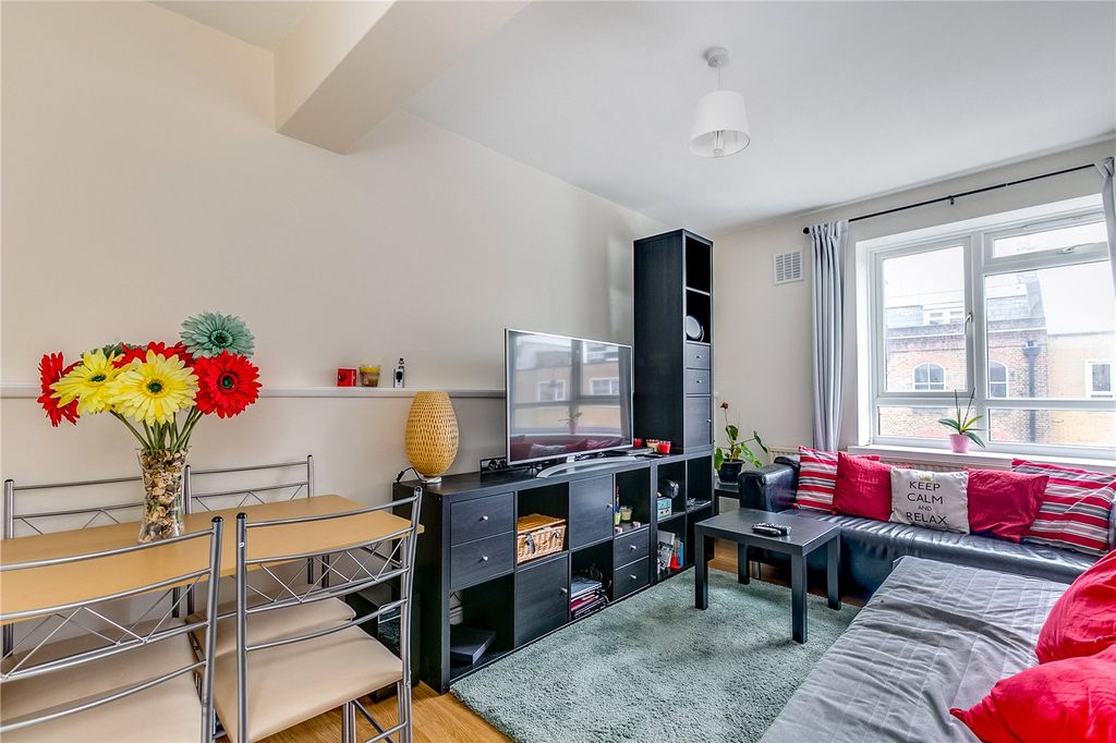Property photo 1 of 6