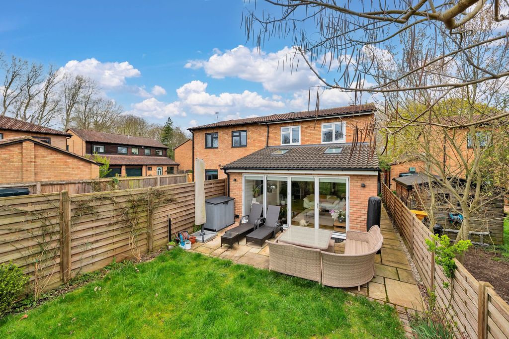 Property photo 2 of 12