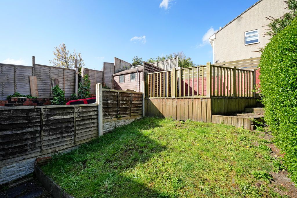 Property photo 3 of 22 Garden