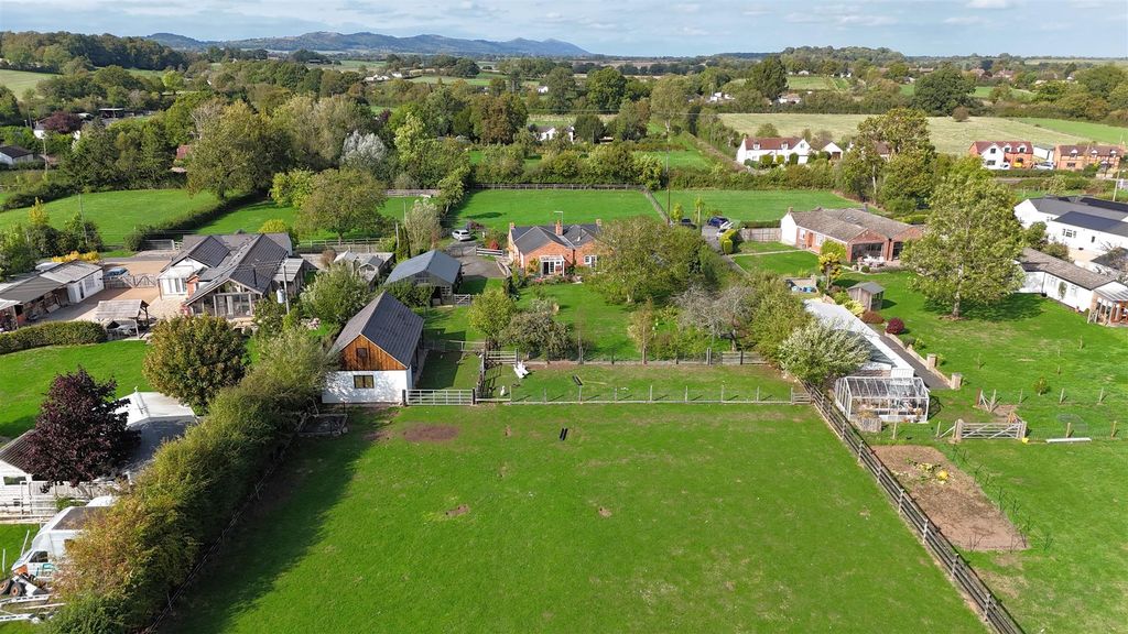 Property photo 2 of 38